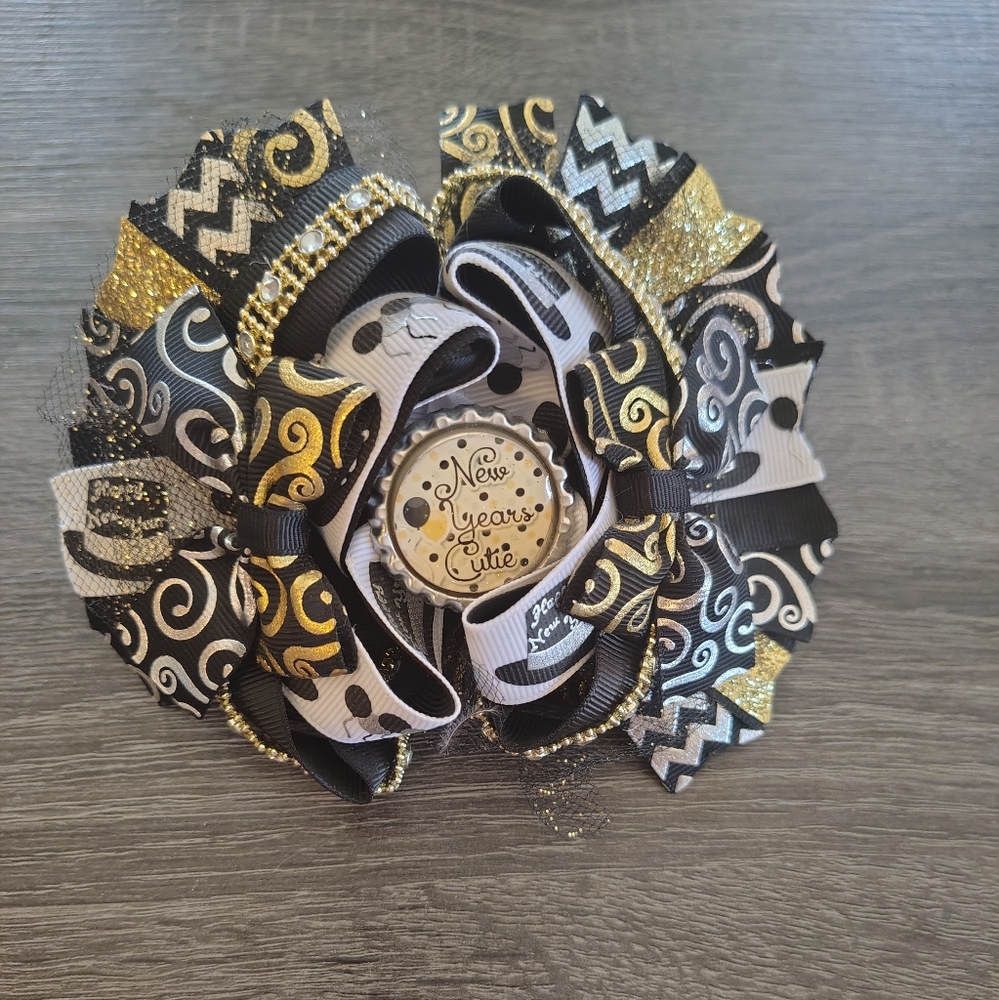 New Year's Cutie Bow with Gold and Black Accents